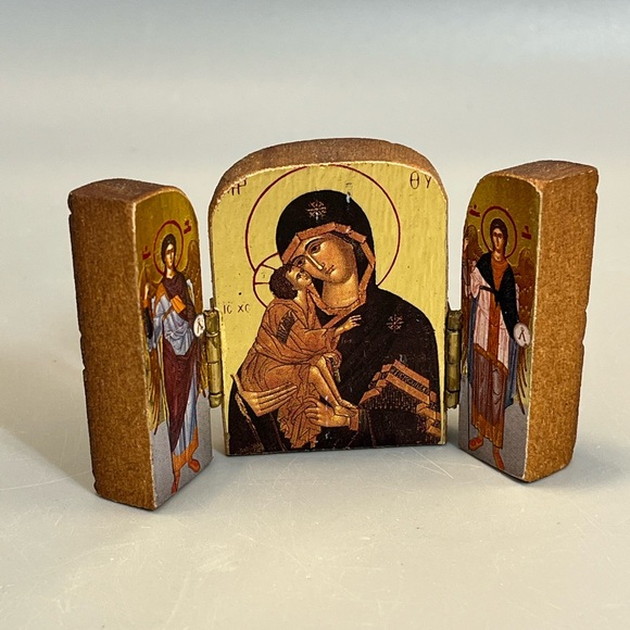 Vintage MINIATURE Religious Triptych Panels Christian Portable Wooden Shrine - Picture 1 of 11